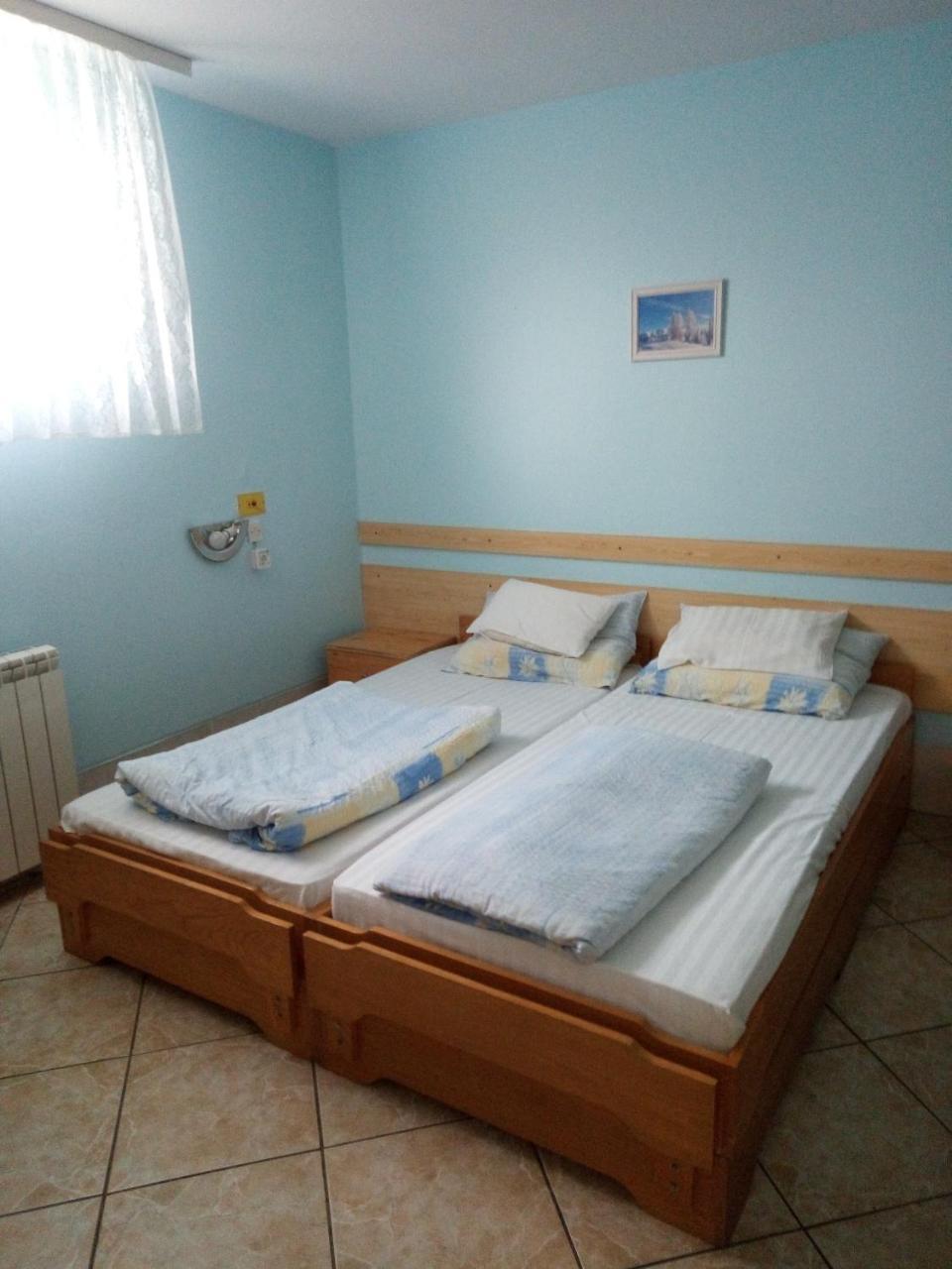 Hostel Bata Kanjiža Cameră foto